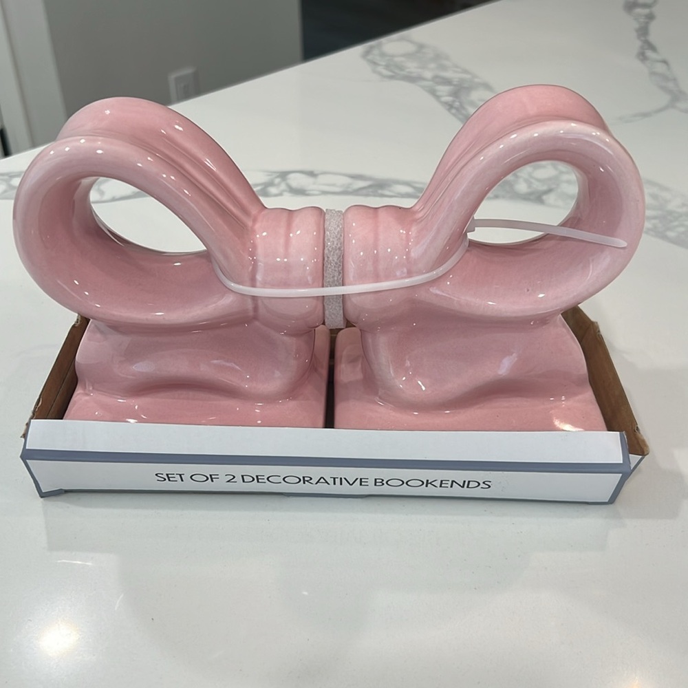 🎀Pink Bow Bookends🎀 - Picture 10 of 12